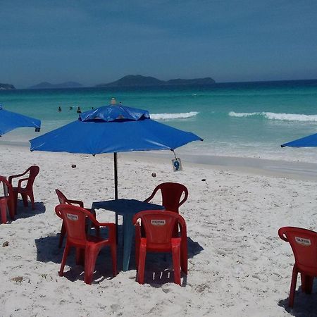 CONFORT- PRÁTICO e DOBLE ROOM, com AR e PRÓXIMO DE DUNAS, FORTE E A UM PASSO DE ARRAIAL DO CABO 8 km Cabo Frio Esterno foto